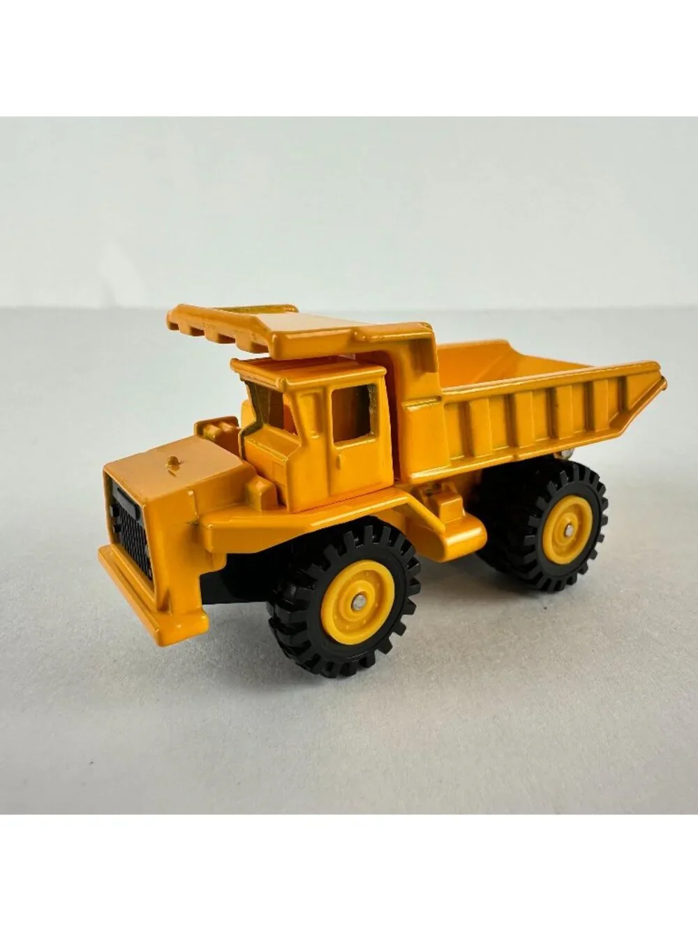 Vintage Tomica Japan TOMY 1:119 Off Road Dump Truck F22 Yellow